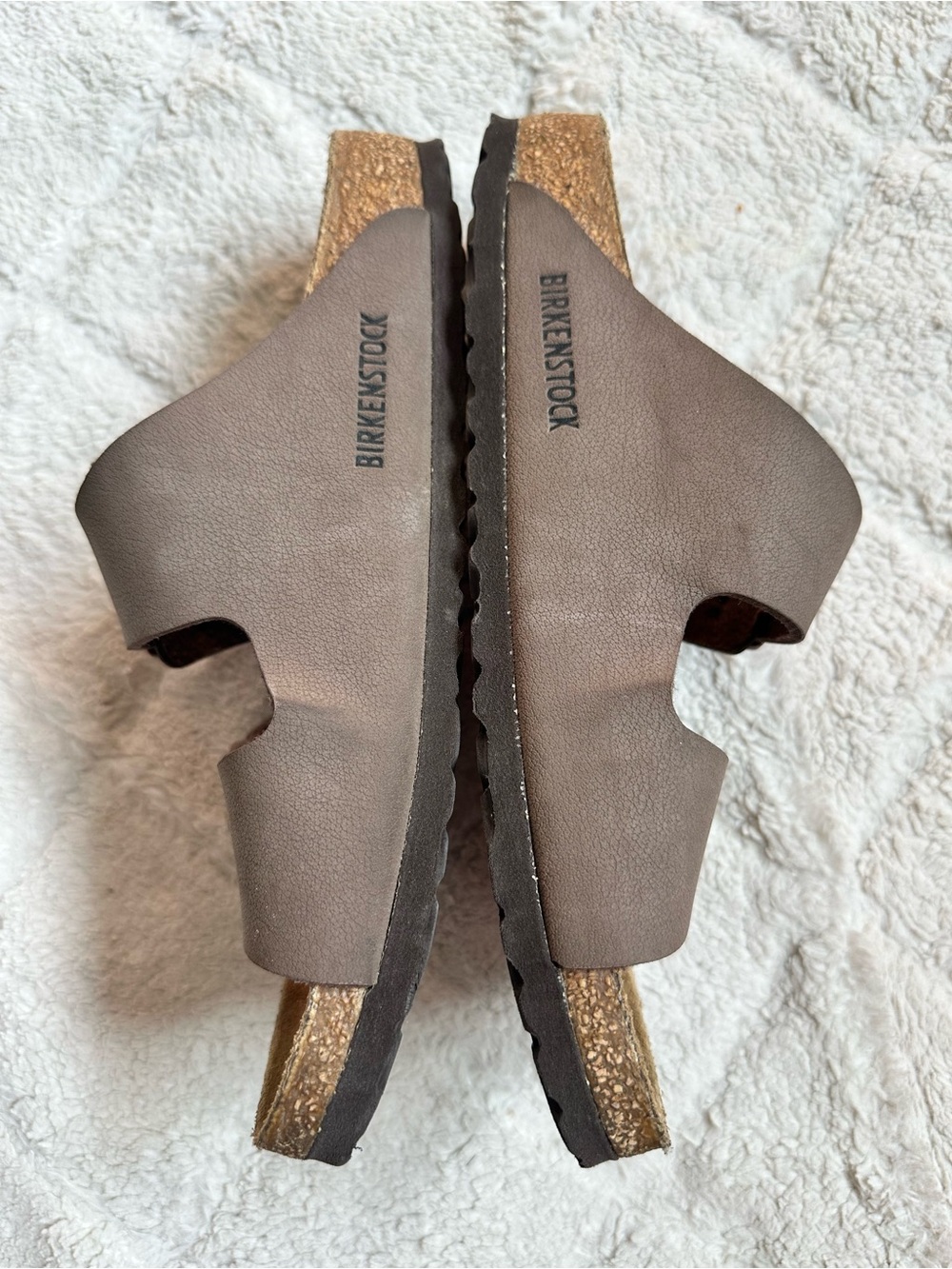 Birkenstock | Arizona Oiled Leather Tobacco Brown Two Strap Sandals | Size 39 - Picture 10 of 15